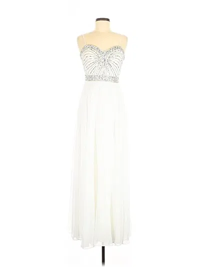 Pre-owned Xscape Cocktail Dress In Ivory