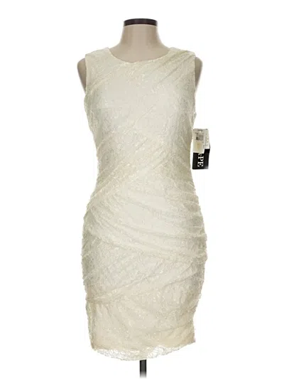 Pre-owned Xscape Cocktail Dress In White