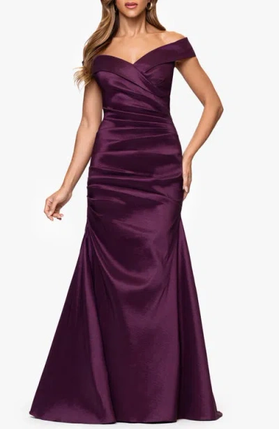 Xscape Evenings Off The Shoulder Taffeta Sheath Gown In Purple
