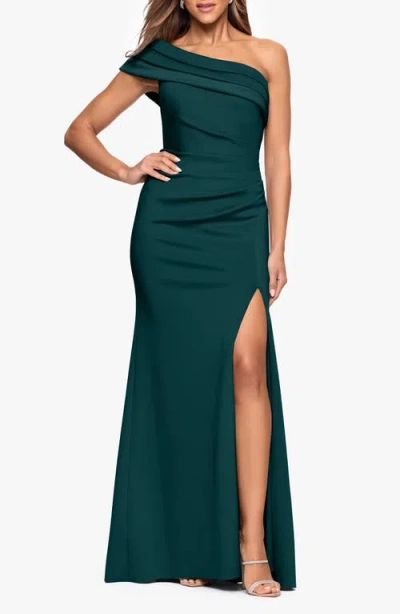 Xscape Evenings One-shoulder Knit Gown In Green