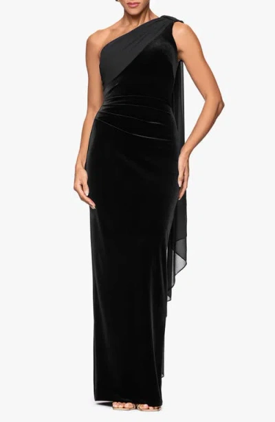 Xscape Evenings One-shoulder Stretch Velvet Gown With Chiffon Sash In Black