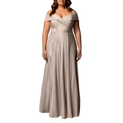 Xscape Plus Womens Glitter Polyester Evening Dress In Neutral