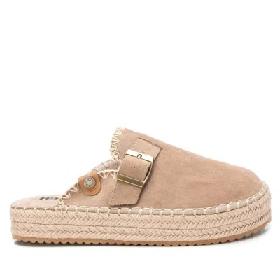 Xti Refresh Women's Espadrille Clogs With Comfort Footbed By  In Beige