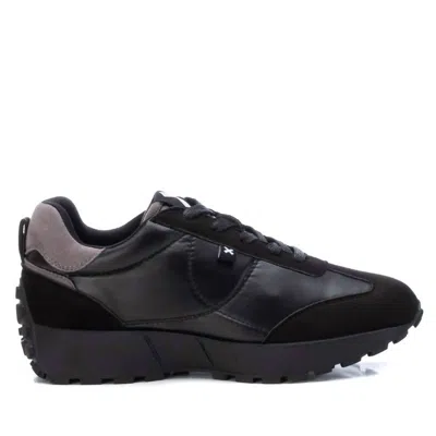 Xti Women's 142008 Round Toe Sneakers In Black