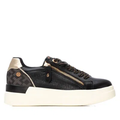 Xti Women's 144233 Round Toe Sneakers In Black
