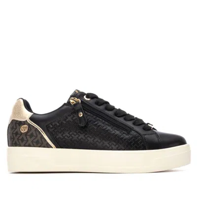 Xti Women's 144371 Round Toe Sneakers In Black