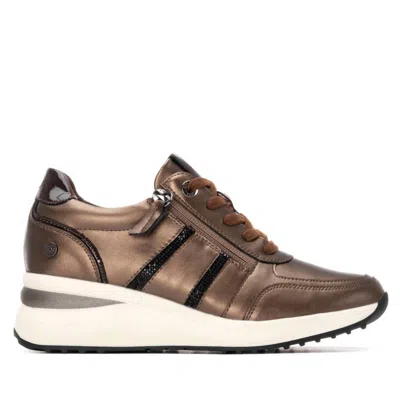 Xti Women's 144407 Round Toe Sneakers In Bronze In Gold