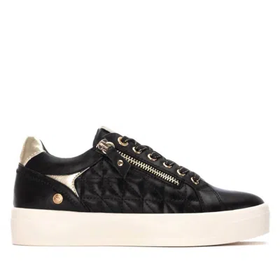 Xti Women's 144413 Round Toe Sneakers In Black