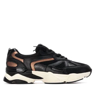 Xti Women's 144653 Round Toe Sneakers In Black
