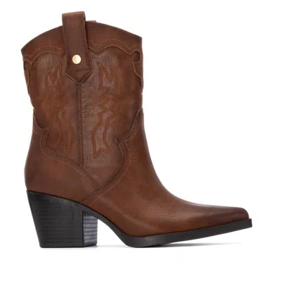 Xti Women's 144718 Heeled Booties In Camel In Brown