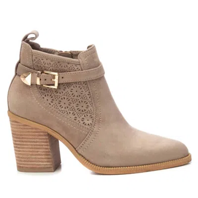 Xti Women's Ankle Booties In Taupe In Grey