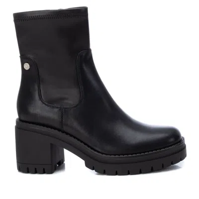 Xti Women's Ankle Booties With Side Zipper And Elastic Shaft In Black