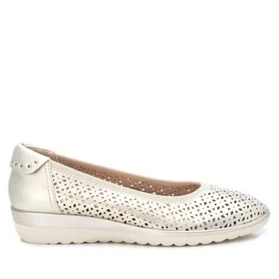 Xti Women's Ballerina In Gold
