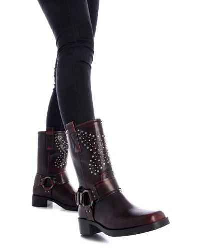 Xti Women's Biker Boots In Burgundy In White