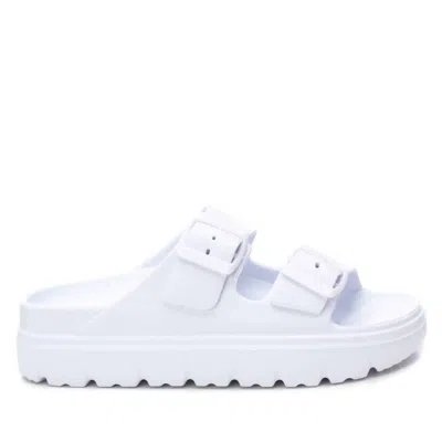 Xti Women's Buckle Strap Sandal In White