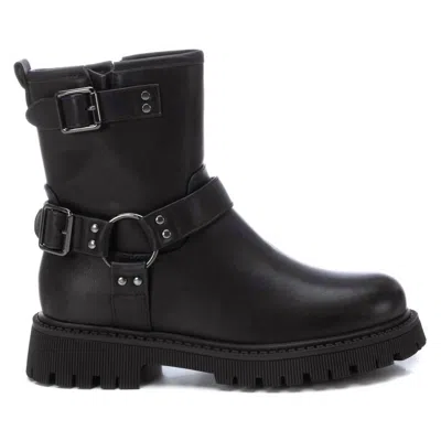 Xti Women's Buckles Booties In Black