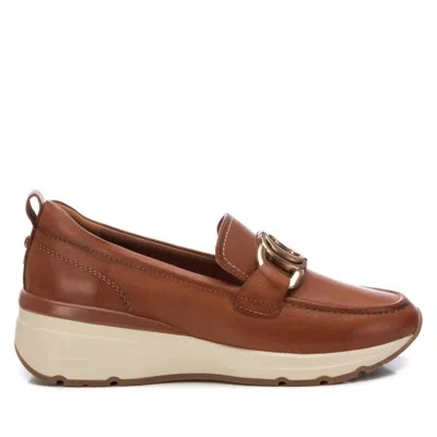 Xti Women's Carmela Collection Moccasins Shoes In Camel In Brown