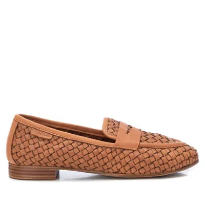 XTI WOMEN'S CARMELA COLLECTION MOCCASINS SHOES IN CAMEL