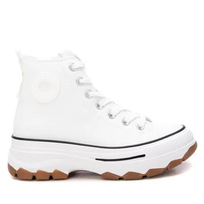 Xti Women's Casual Canvas High Top Sneakers By  In White