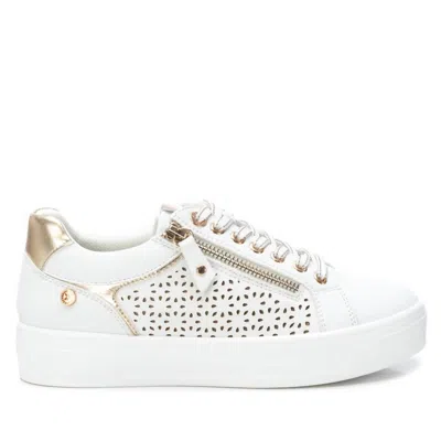 Xti Women's Casual Comfort Sneakers In White