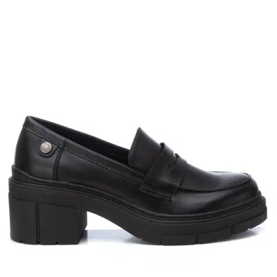 Xti Womens Moccasins In Black