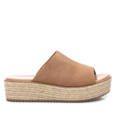 Xti Women's Leather Casual Sandals In Camel In Brown