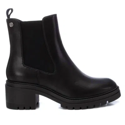 XTI WOMEN'S CHELSEA BOOTIES IN BLACK