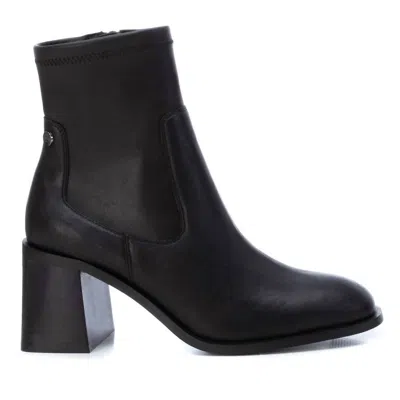 Xti Women's Chelsea Booties In Black