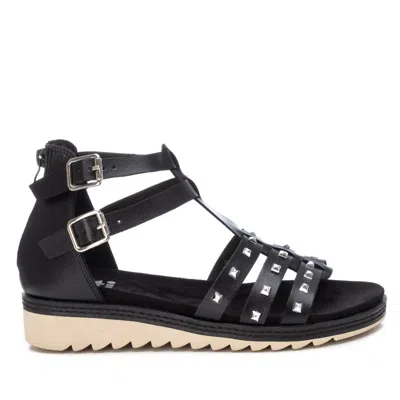 Xti Women's Flat Sandals With Gold Studs By _ In Black