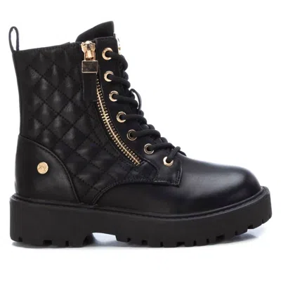 Xti Women Lace-up Quilted Boots In Black