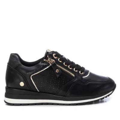 Xti Women's Lace-up Sneakers In Black