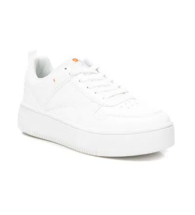 Xti Women's Lace-up Sneakers In White