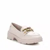 Xti Women's Moccasins In Light Beige In White