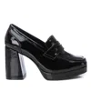 Xti Women's Patent Leather Moccasins In Black In Black