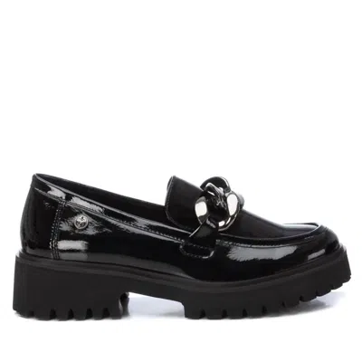 Xti Women's Patent Leather Moccasins In Black