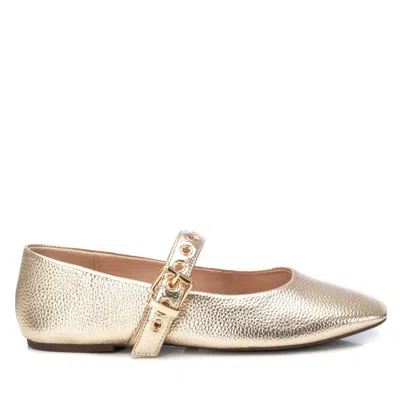Xti Women's Pointy Toe Ballerinas In Gold