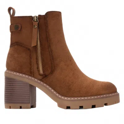 Xti Women's Refresh 173031 Booties In Camel In Purple