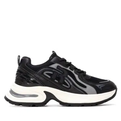 Xti Women's Refresh Sneakers In Black