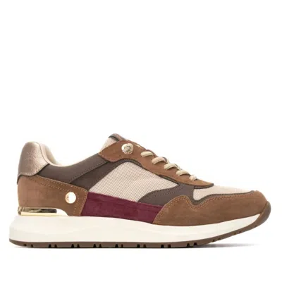 Xti Women's Round Toe 144206 Sneakers In Taupe In Gray