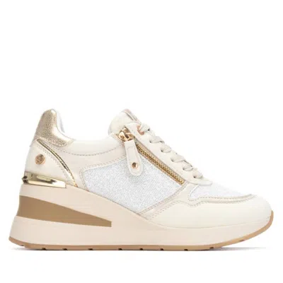 Xti Women's Round Toe 144379 Sneakers In Beige In Multi