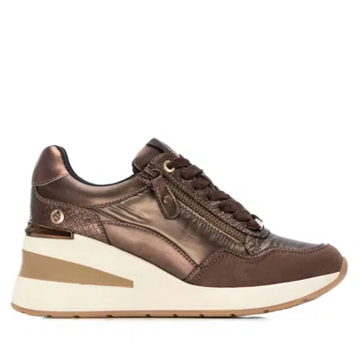 Xti Women's Round Toe 144382 Sneakers In Bronze In Multi
