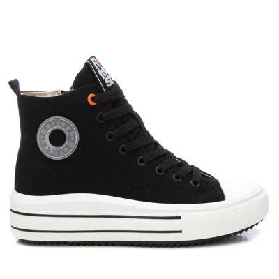 Xti Women's Sneakers In Black
