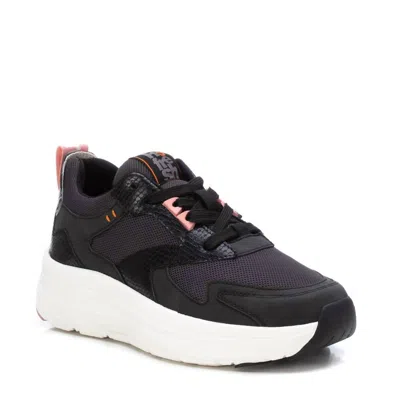Xti Women's Sneakers In Black