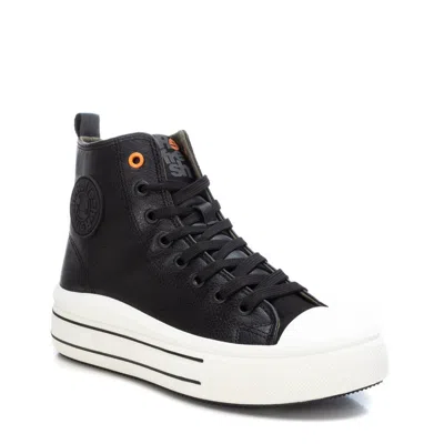 Xti Women's Sneakers With Side Zipper 170934 In Black