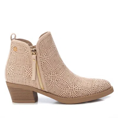 Xti Women's Italian Western Booties With Side Zipper In Beige