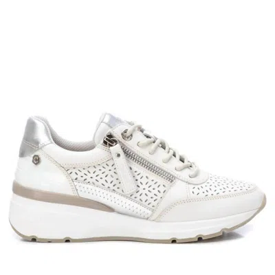 Xti Women's Trainer Sneakers In White