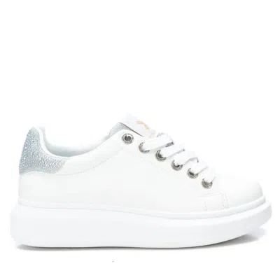 Xti Women's Trainer Sneakers In White
