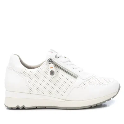 Xti Women's Trainer Sneakers In White