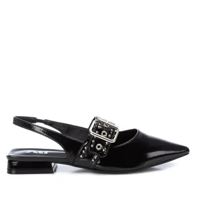 Xti Women's Wide Bucke Flats In Black