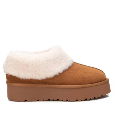 Xti Women's Winter Suede Clogs In Camel In Brown